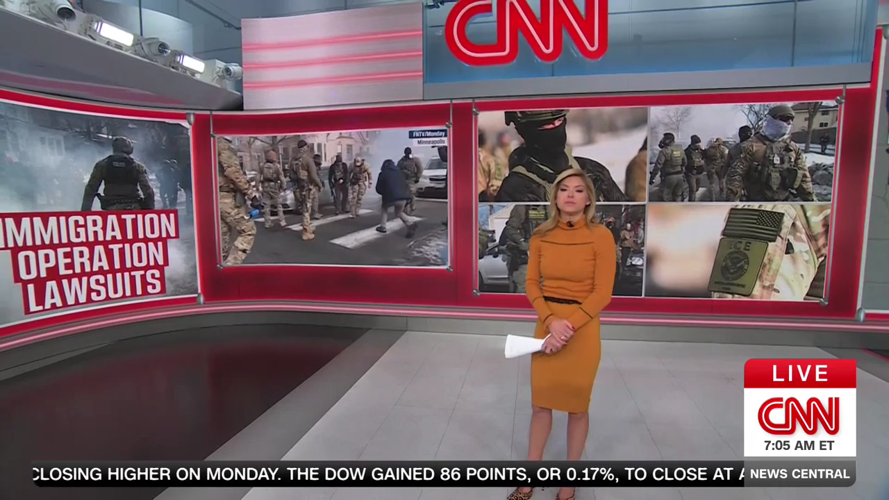 CNN News Central 2026-01-13-0700 (11).png