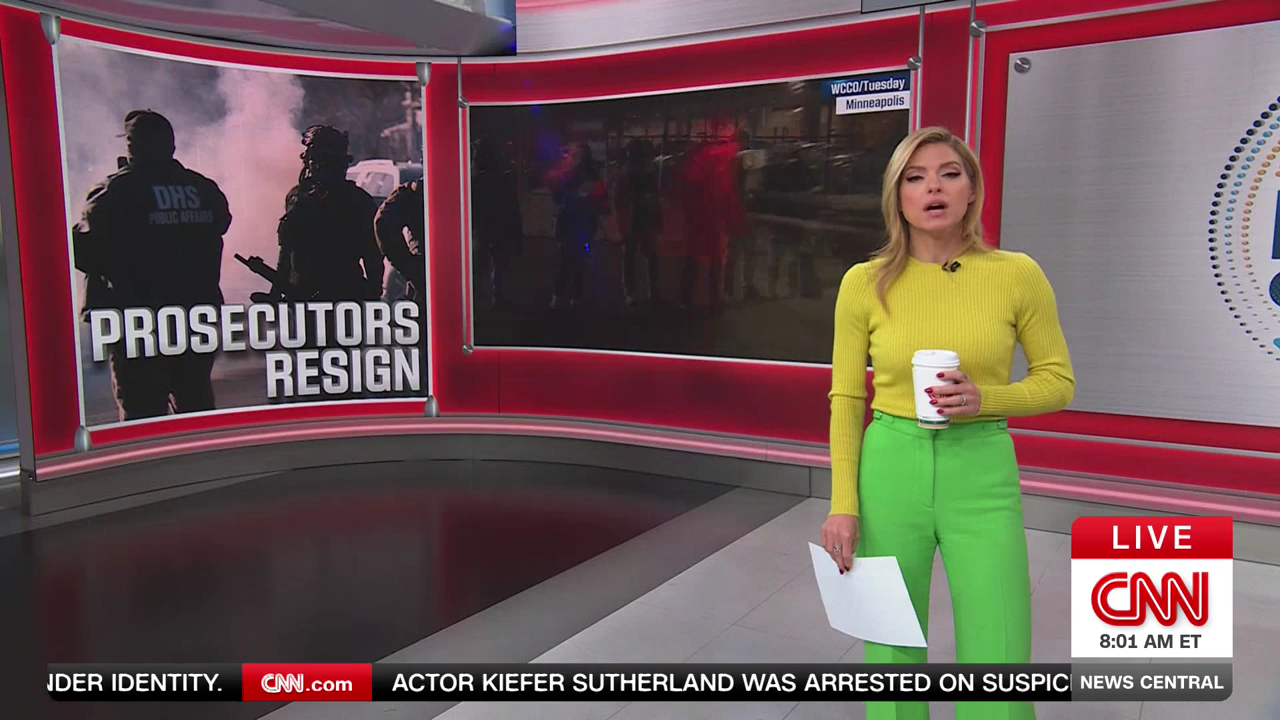 CNN News Central 2026-01-14-0800.png