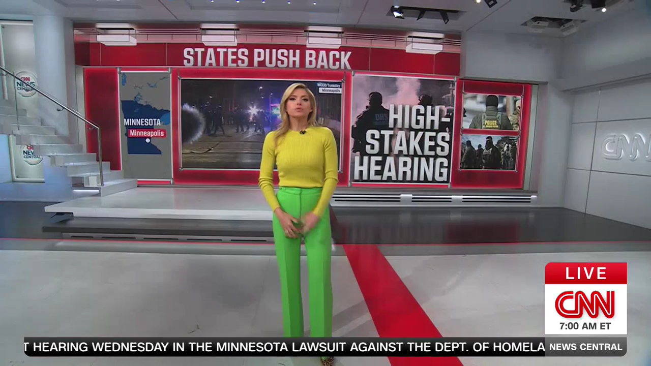 CNN News Central 2026-01-14-0700.png