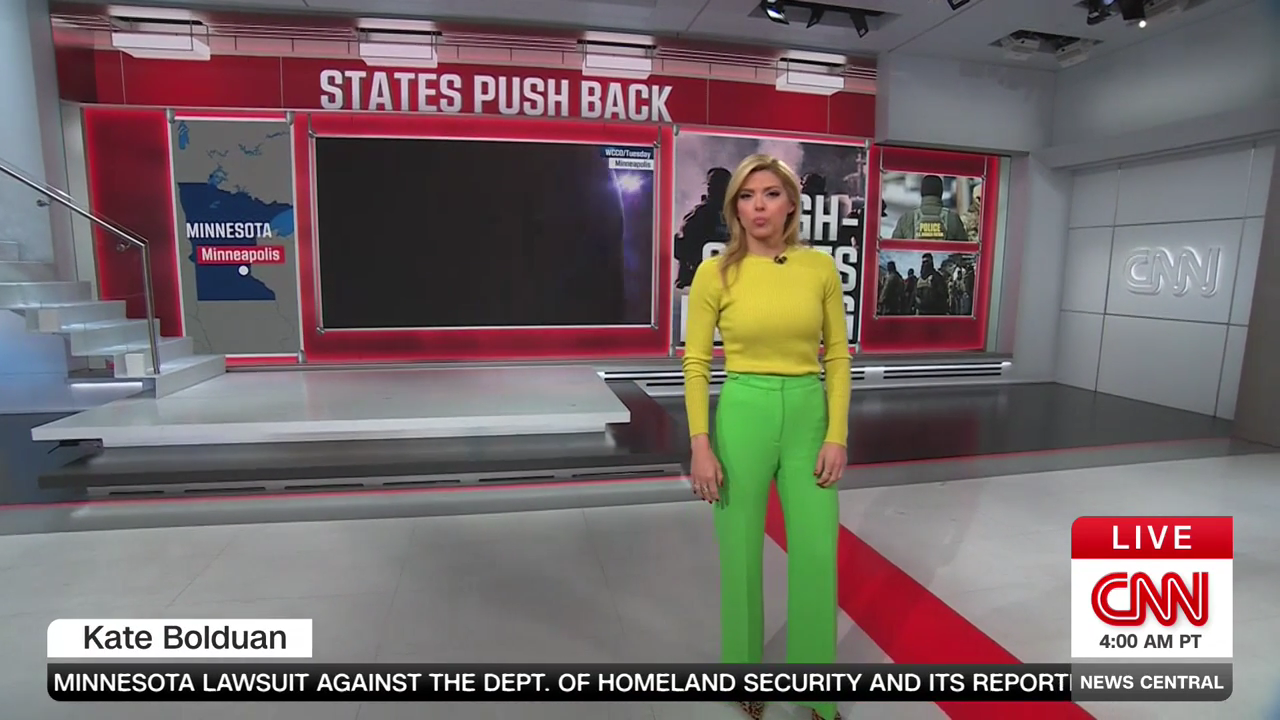 CNN News Central 2026-01-14-0700 (03).png