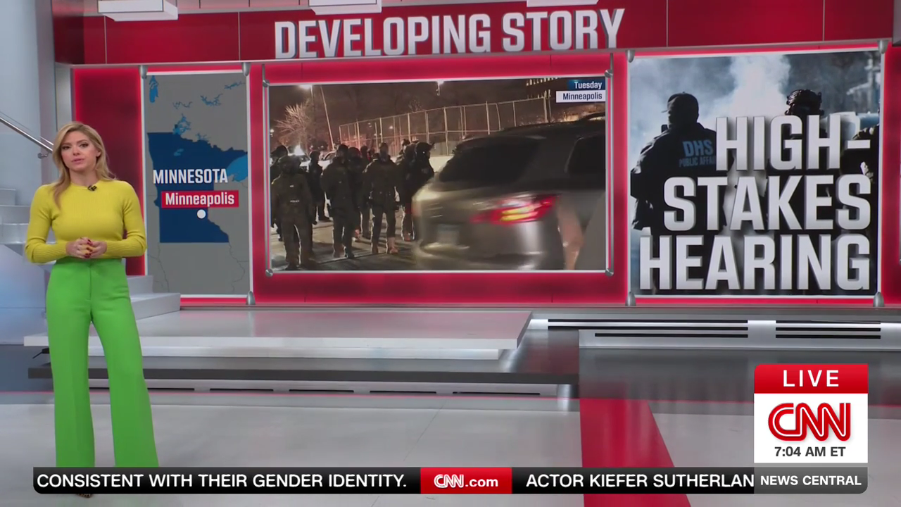 CNN News Central 2026-01-14-0700 (12).png