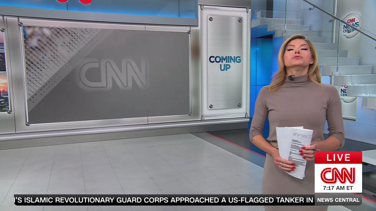 CNN News Central 2026-02-04-0700 (18).png
