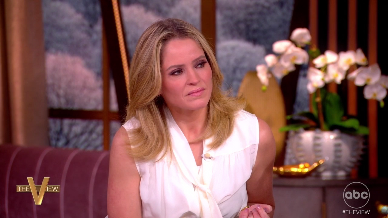 The View S29E97 2026-02-05-1100 (14).png