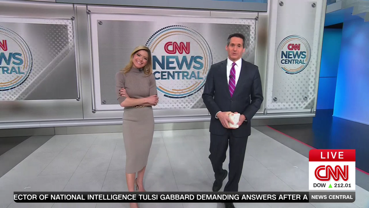 CNN News Central 2026-02-26-0900 (17).png