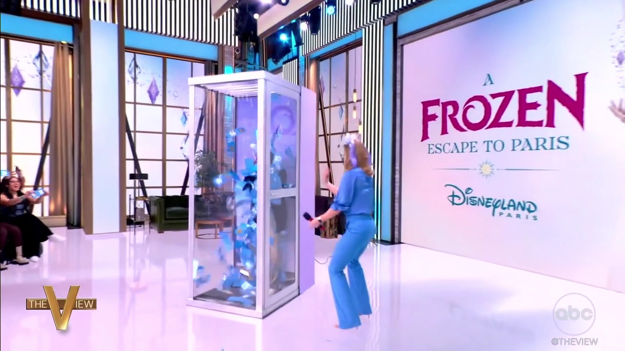 The View S29E112 2026-02-26-1100 (39).png