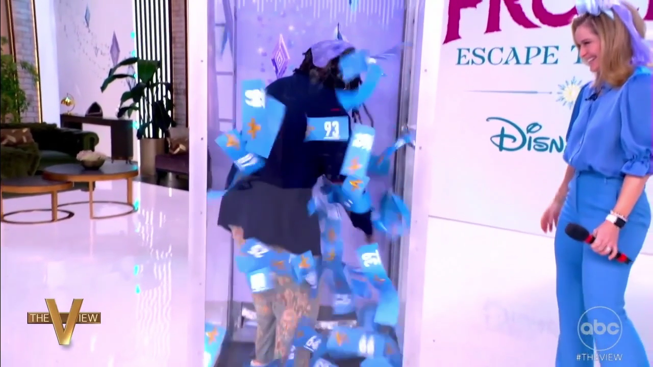 The View S29E112 2026-02-26-1100 (43).png