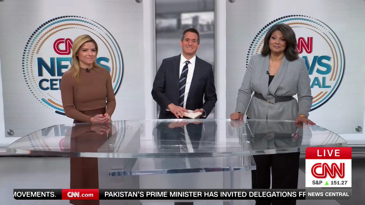 CNN News Central 2026-04-08-0900 (06).png