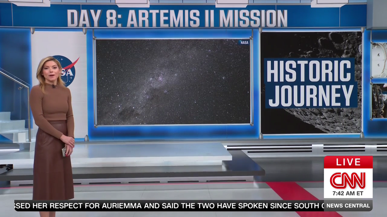 CNN News Central 2026-04-08-0700 (36).png