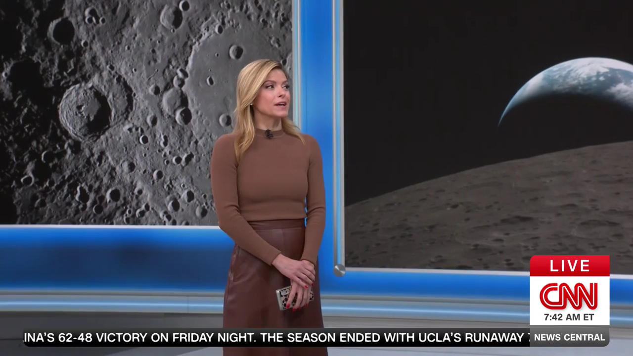 CNN News Central 2026-04-08-0700 (41).png