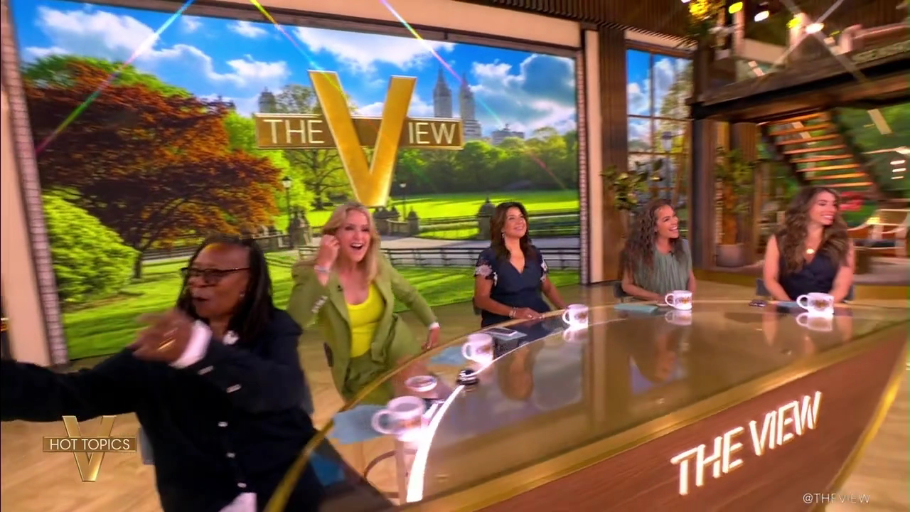 The View S29E138 2026-04-13-1100 (15).png