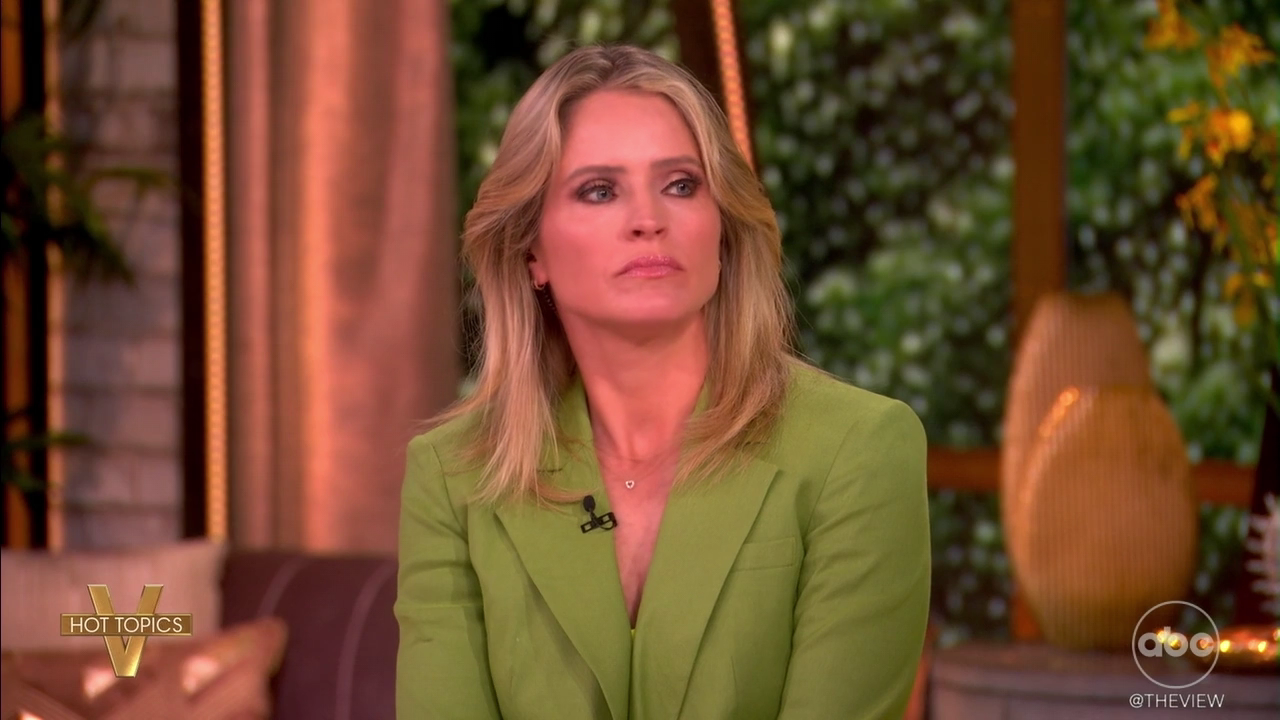 The View S29E138 2026-04-13-1100 (26).png