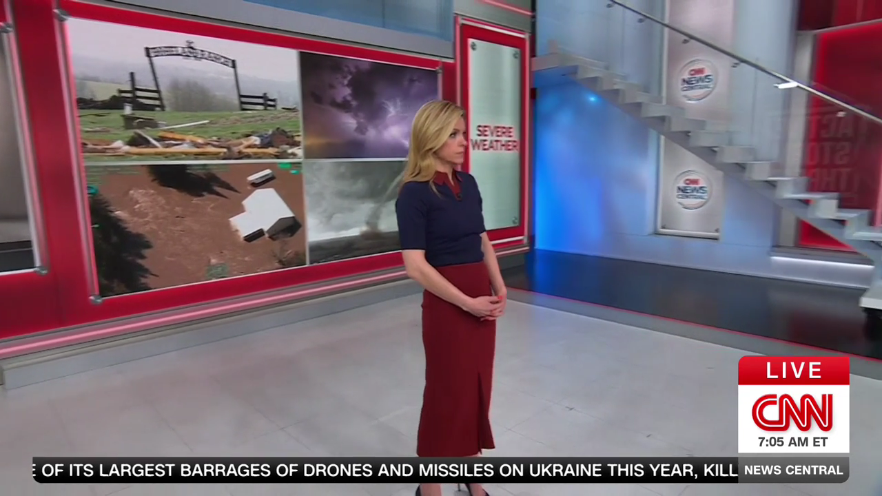 CNN News Central 2026-04-16-0700 (09).png