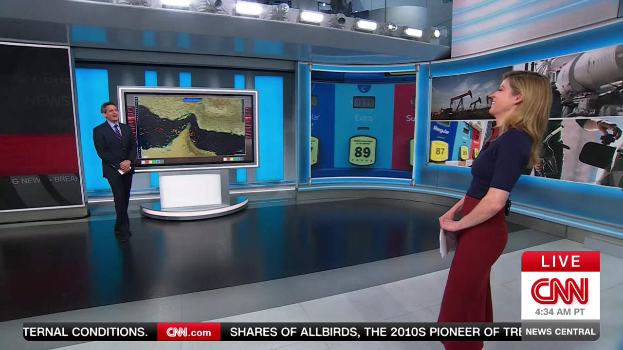 CNN News Central 2026-04-16-0700 (22).png