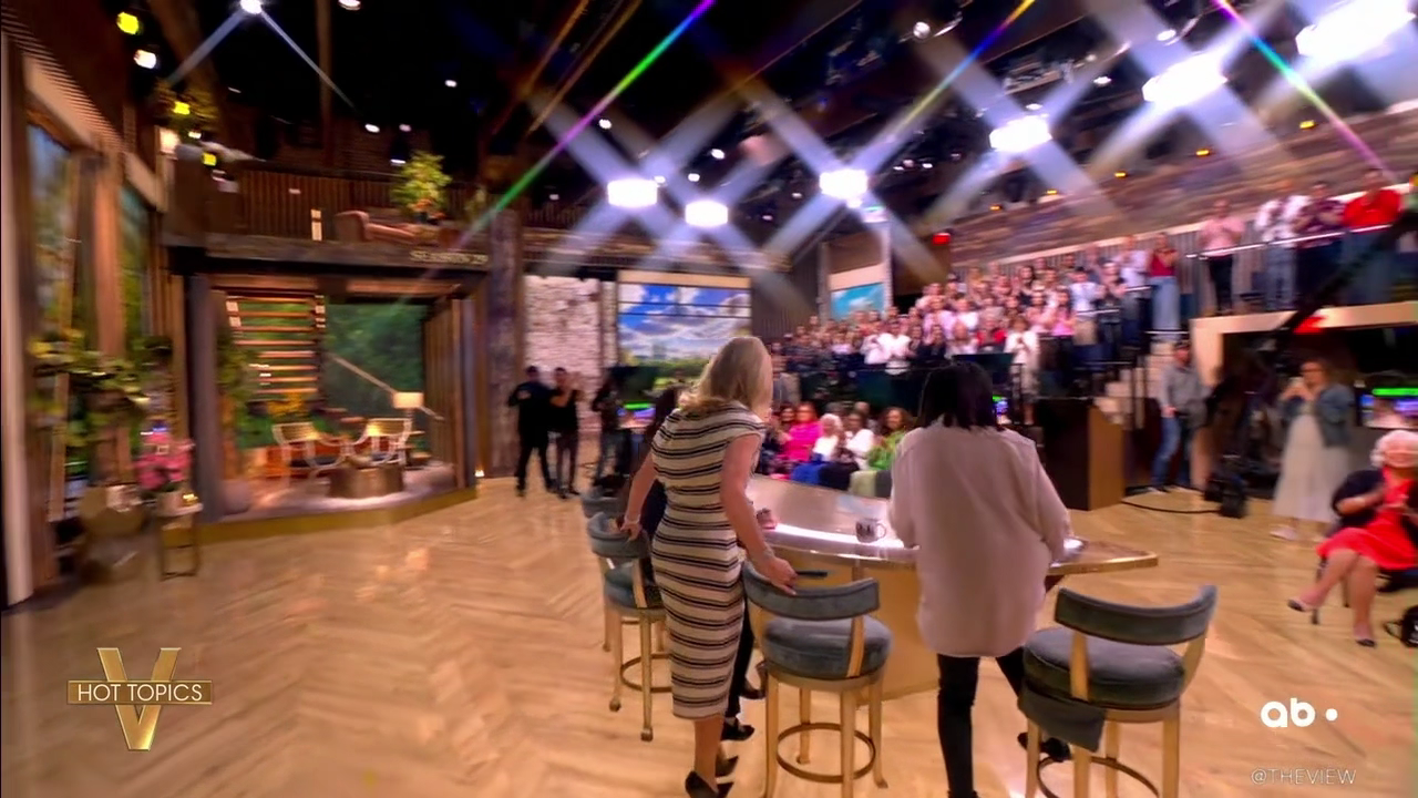The View S29E141 2026-04-16-1100 (09).png
