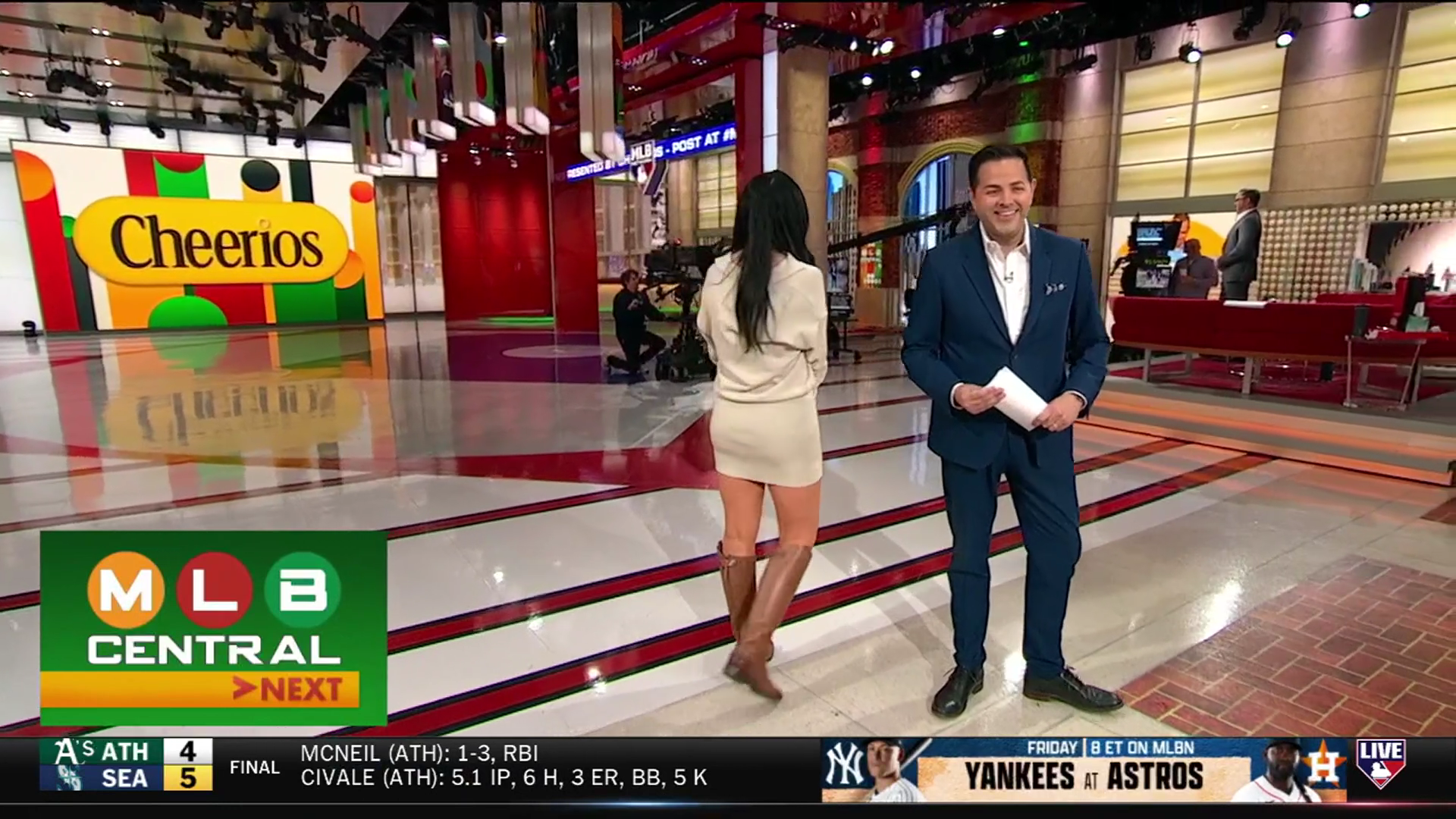 MLB Central 2026-04-23-1000 (13).png