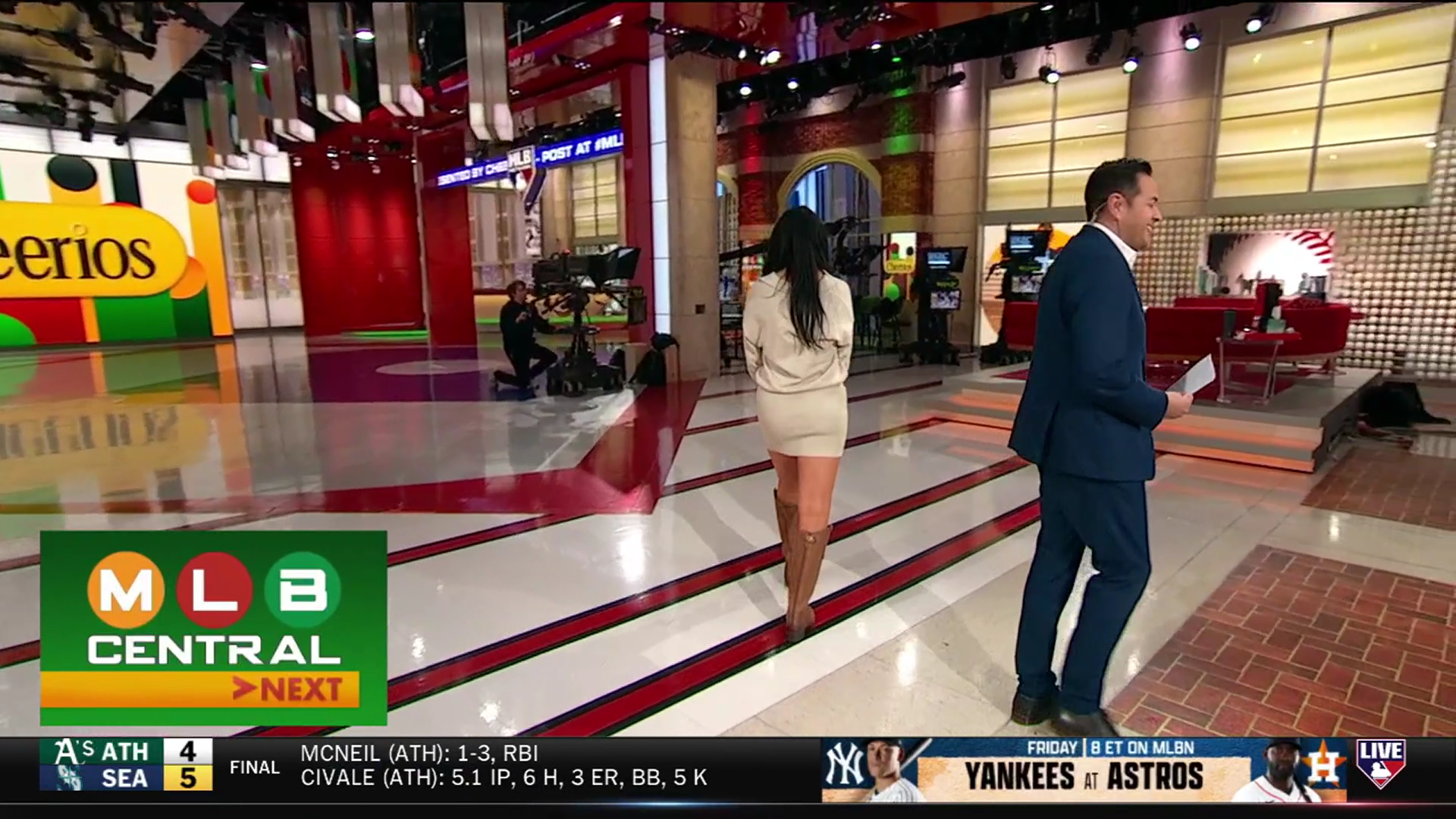 MLB Central 2026-04-23-1000 (16).png