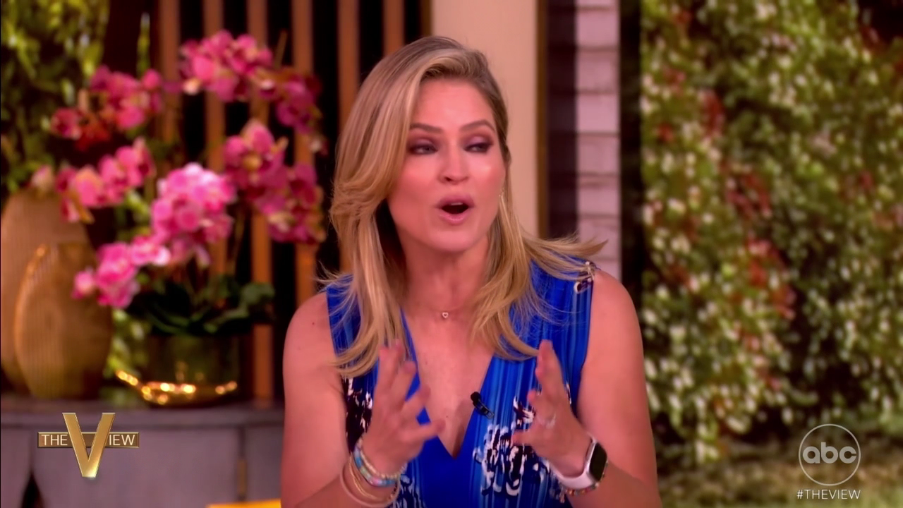 The View S29E147 2026-04-24-1100 (18).png