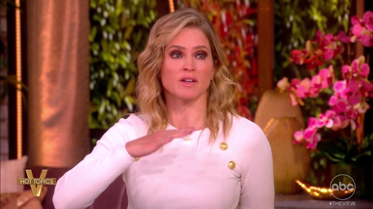 The View S29E151 2026-04-30-1100 (11).png