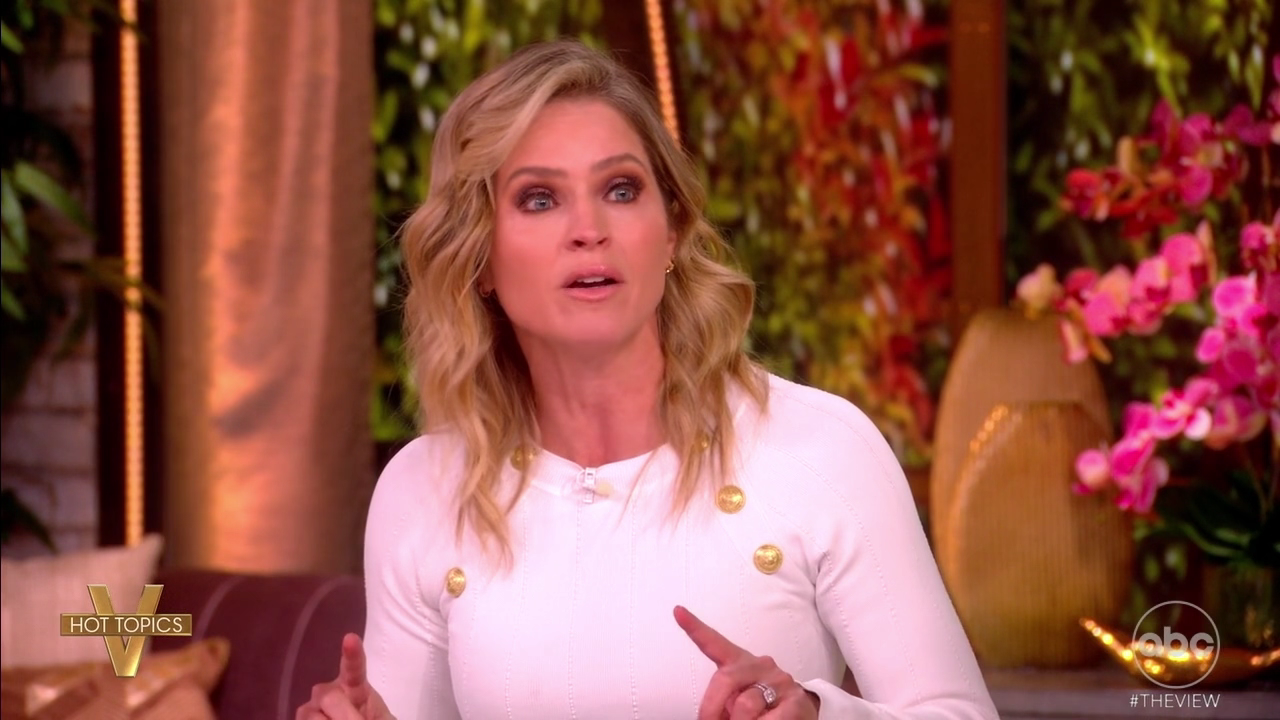 The View S29E151 2026-04-30-1100 (18).png
