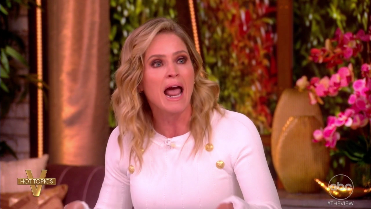 The View S29E151 2026-04-30-1100 (19).png