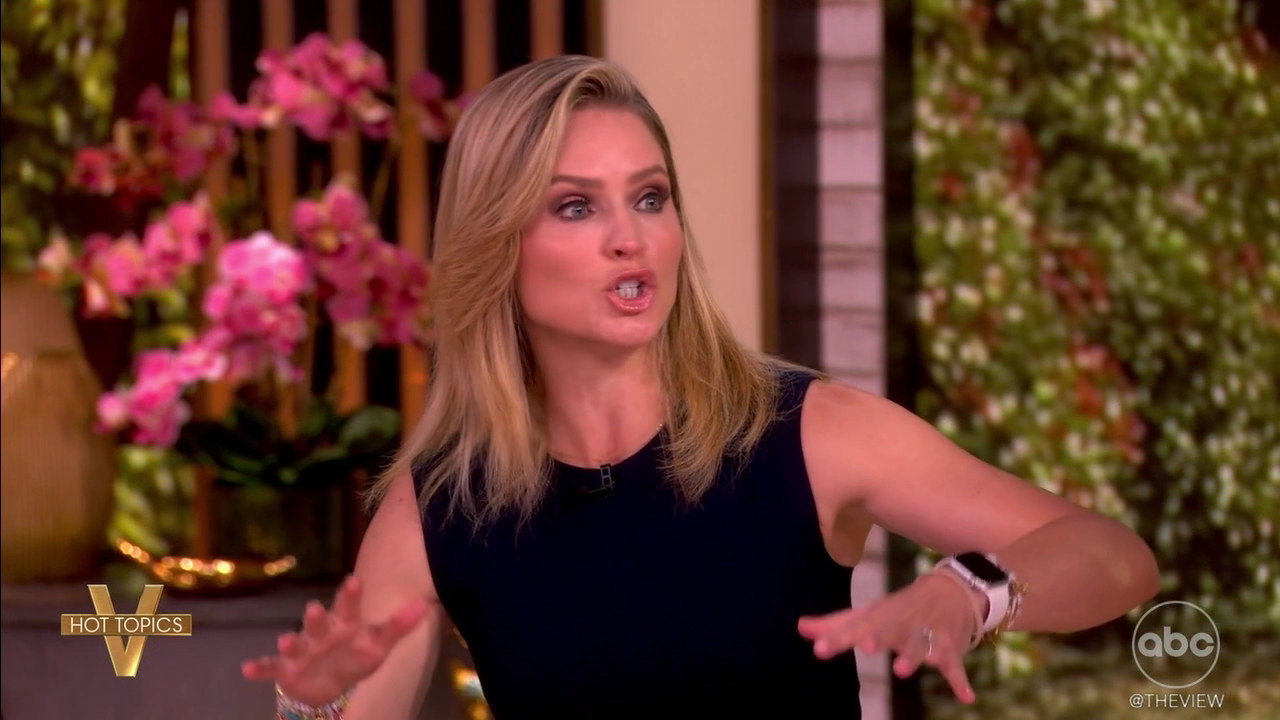 The View S29E155 2026-05-06-1100 (21).png