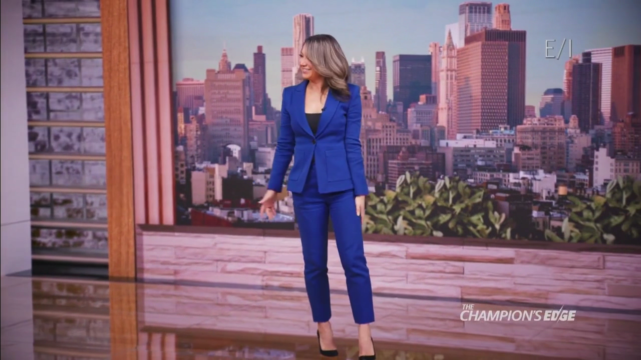 The Champion's Edge with Bonnie Bernstein S01E01 Ginger Zee Weathering the 2026-05-09-1100 (37).png