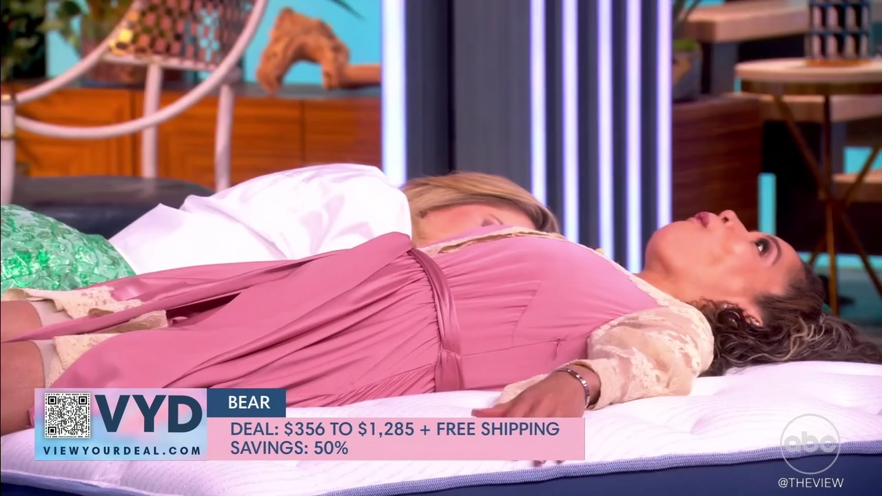 The View S29E158 2026-05-11-1100 (42).png