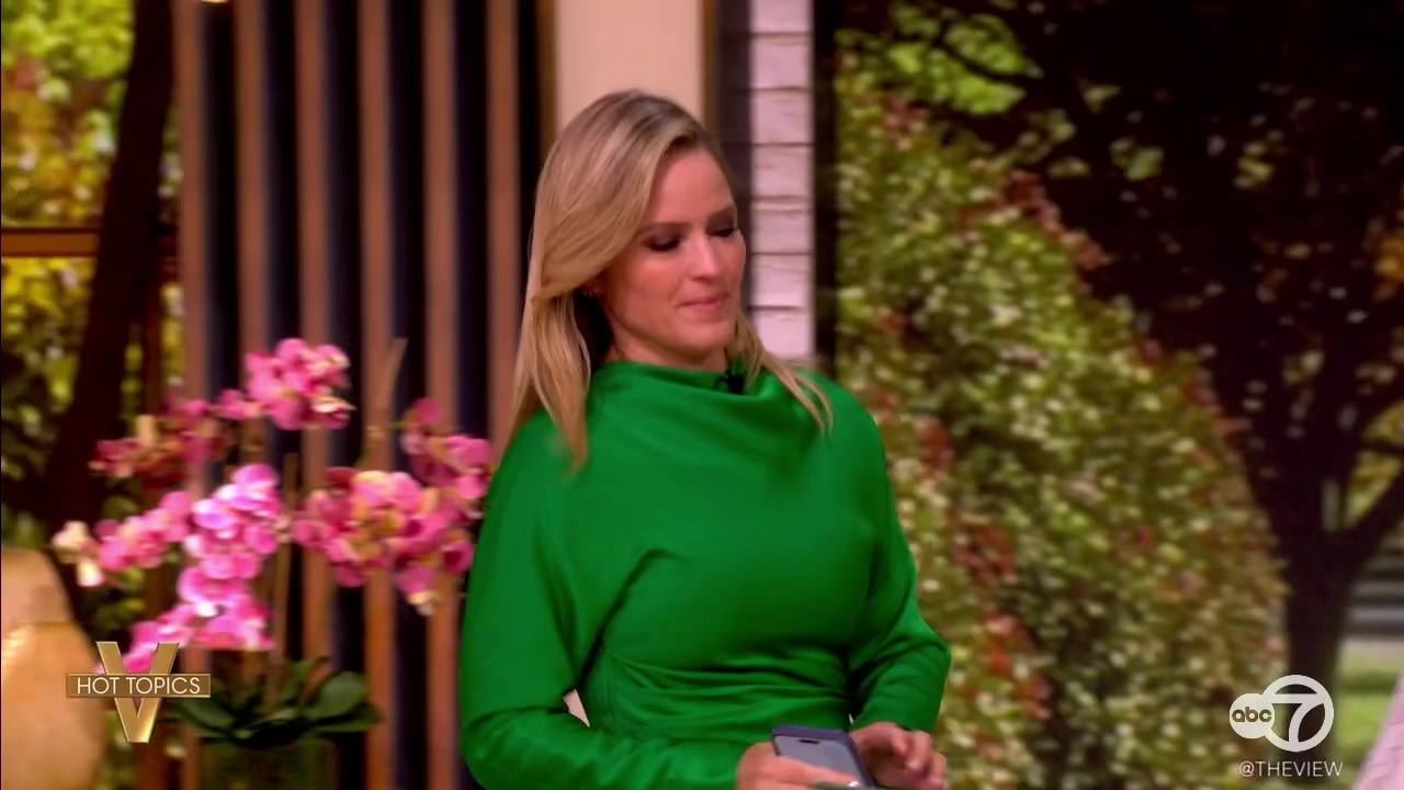 The View S29E164 2026-05-19-1100 (12).png