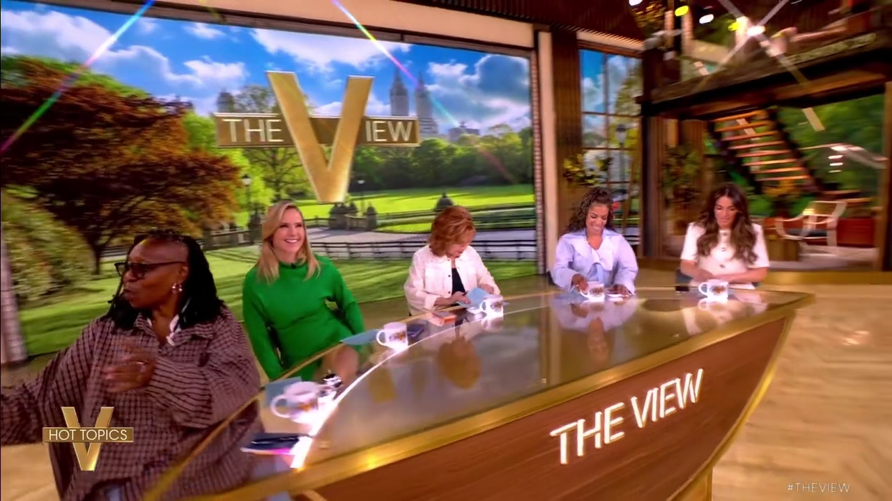 The View S29E164 2026-05-19-1100 (20).png