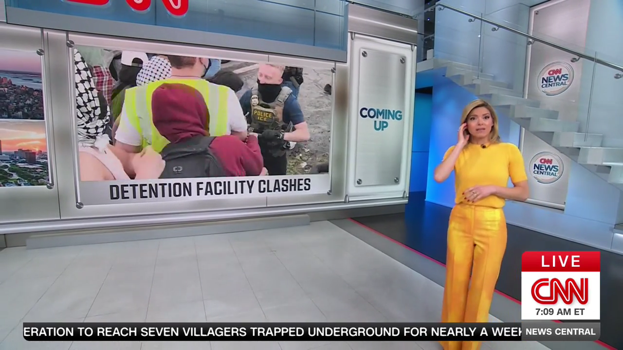 CNN News Central 2026-05-26-0700.png