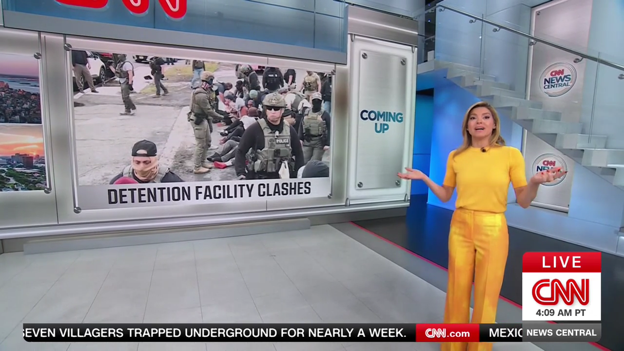 CNN News Central 2026-05-26-0700 (02).png