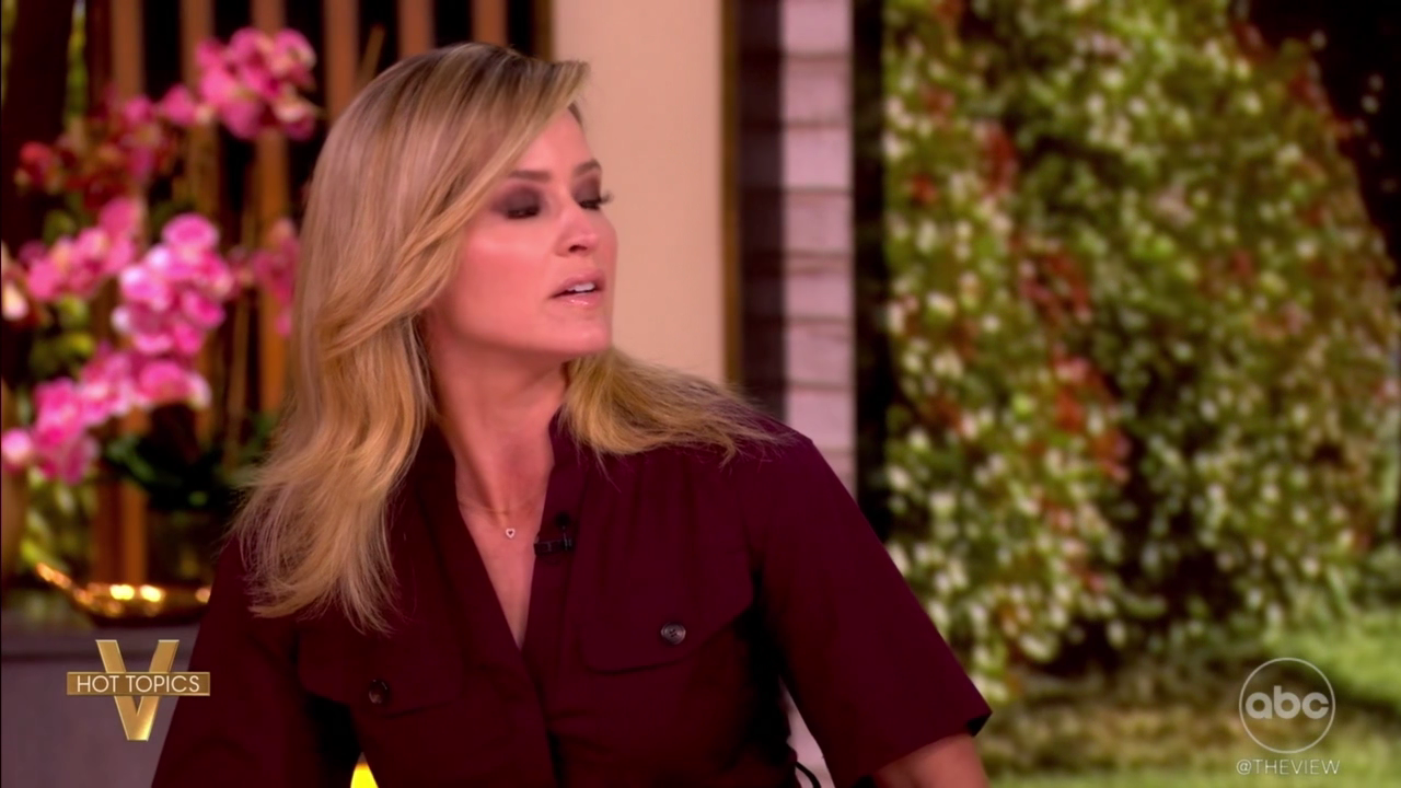 The View S29E171 2026-06-01-1100 (17).png