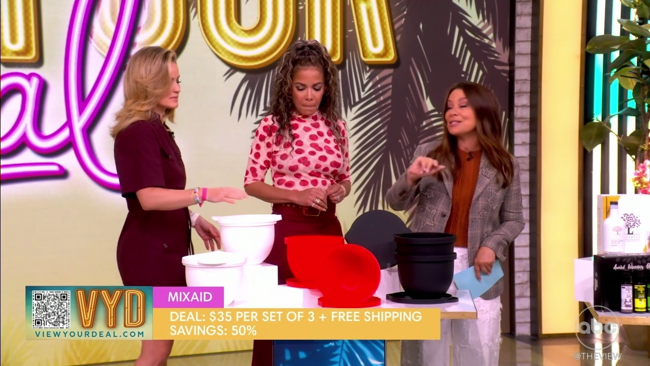 The View S29E171 2026-06-01-1100 (37).png