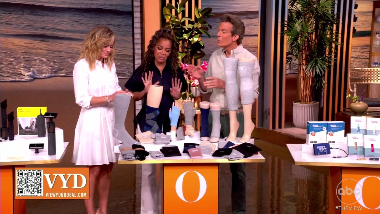 The View S29E176 2026-06-08-1100 (17).png