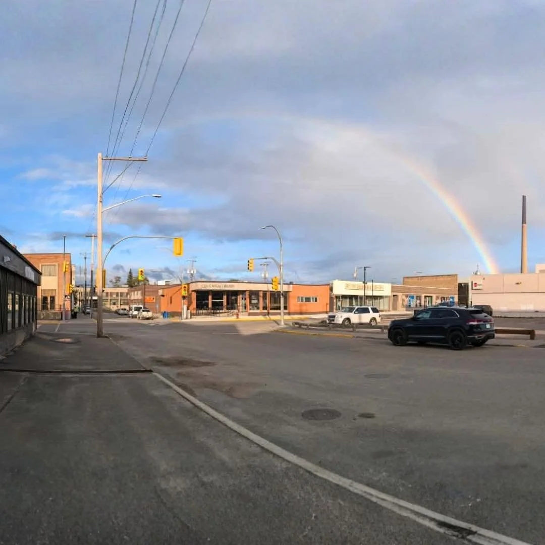 A beautiful rainbow spotted over the library this morning. Thank you, Tyneka for sharing this image with us. 🌈
