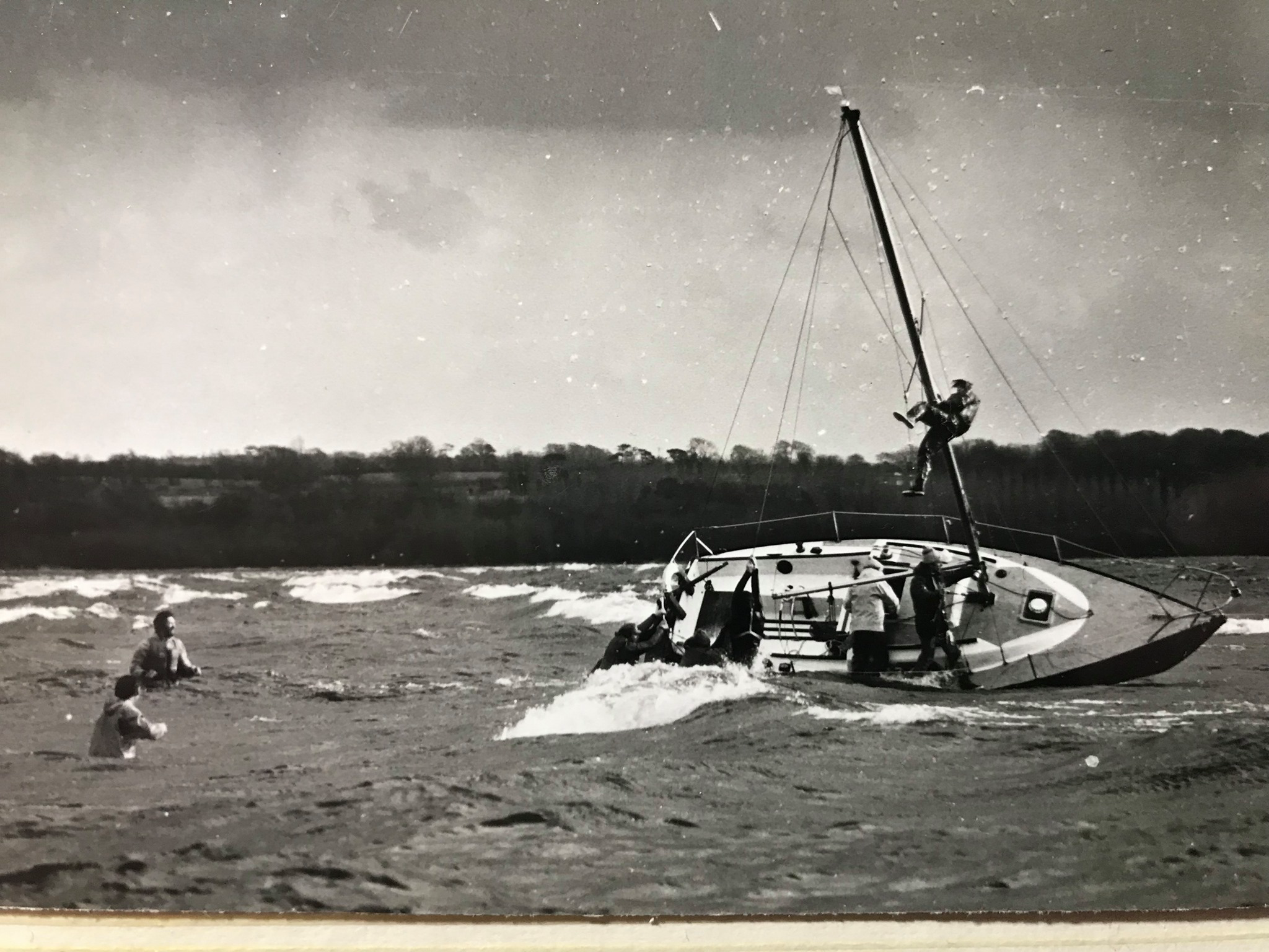 Yes it can happen in shallow water..jpg