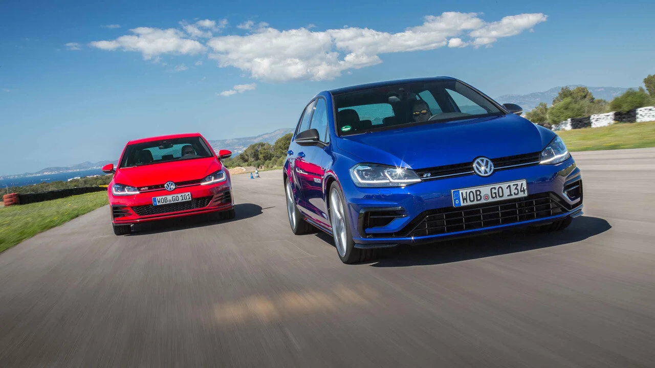 volkswagen-golf-r-vs-gti-performance.jpg