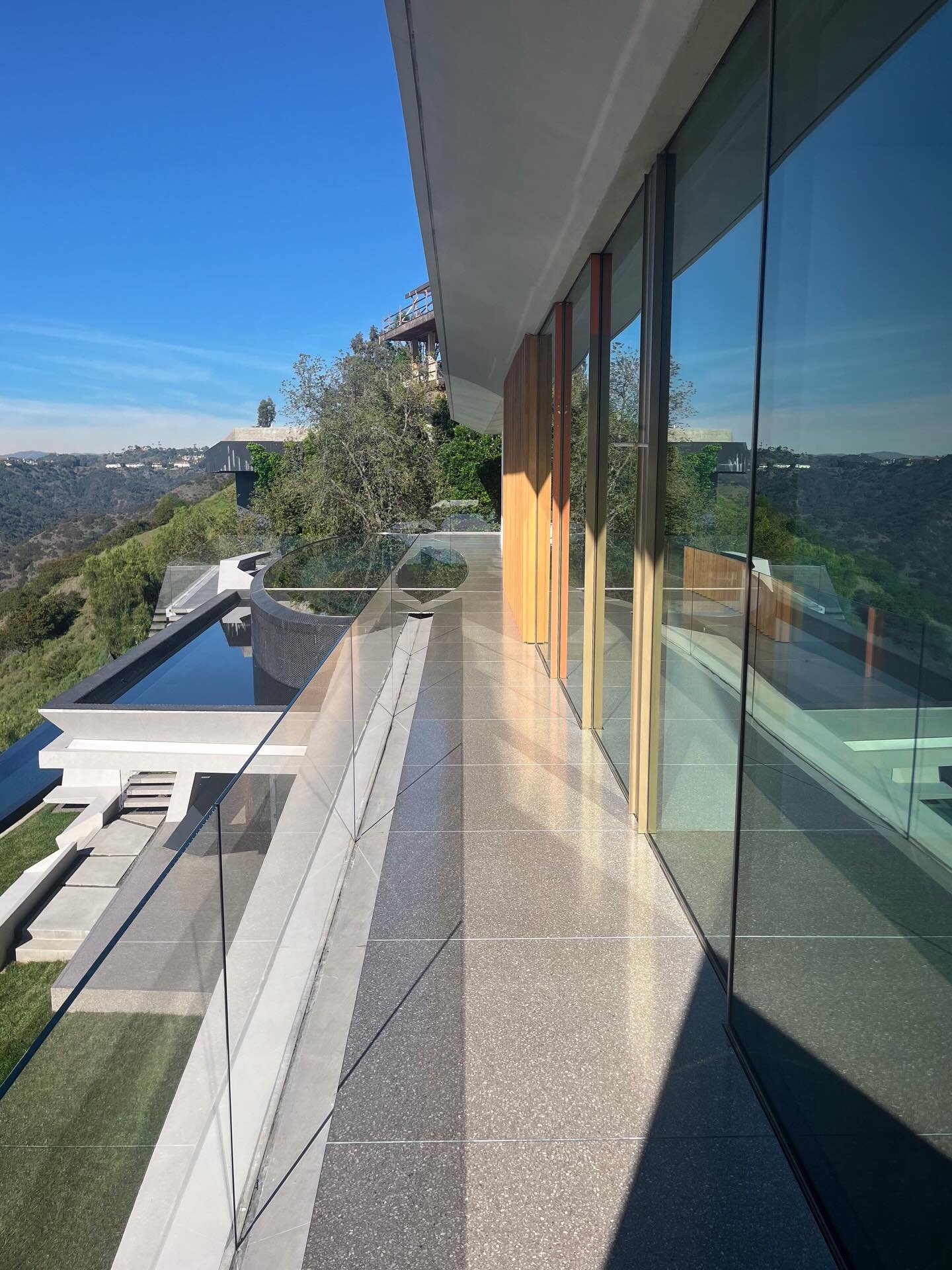 Some project highlights as of late. This terrazzo is striking, unique, and absolutely stunning. 

#terrazzo #terrazzocontractor #socal #residentialcontractor #californiahomes