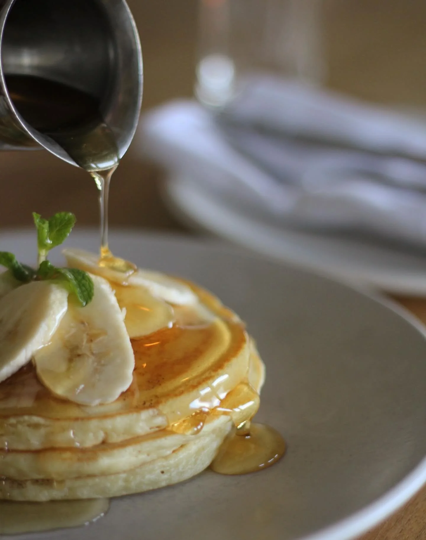 Bring the family in for Sunday brunch - we open at 11! Pancakes for lunch more your vibe? We serve until 3 🥞 Run that right into Happy Hour at 4pm for a whole Sunday Funday