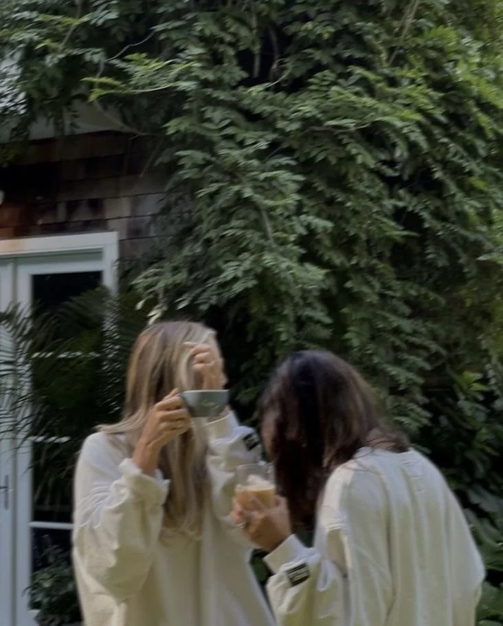 Women Lifting Women: The Psychological Benefits of Female Friendships