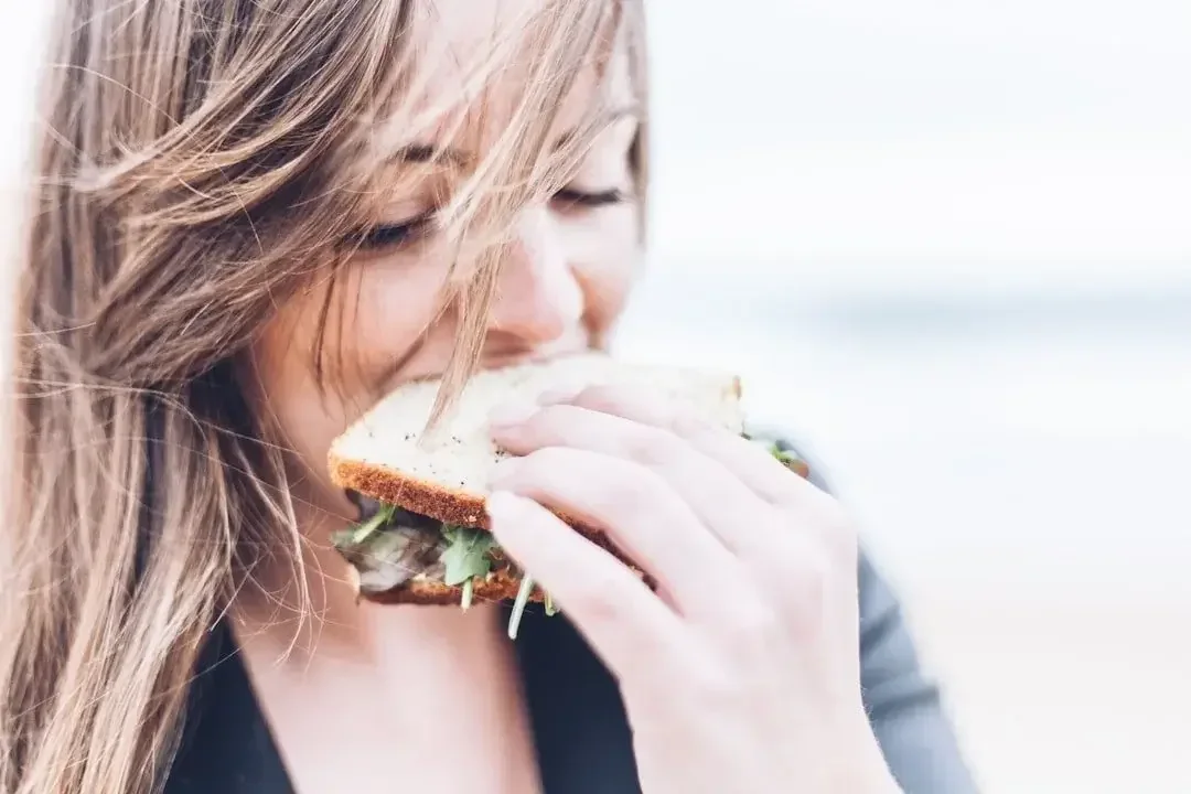 Intuitive Eating: A Structured Guide to Making Peace with Food