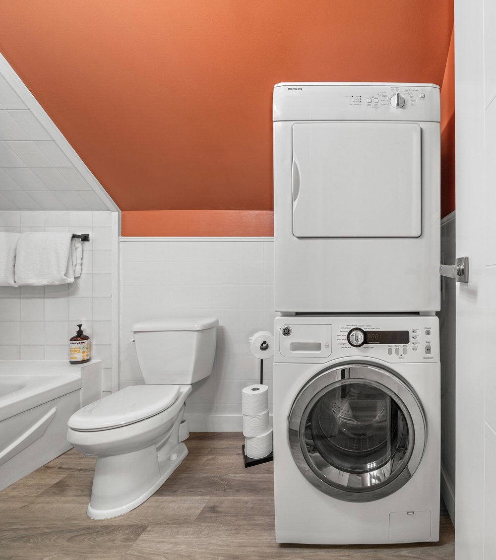 Bathroom2.jpg