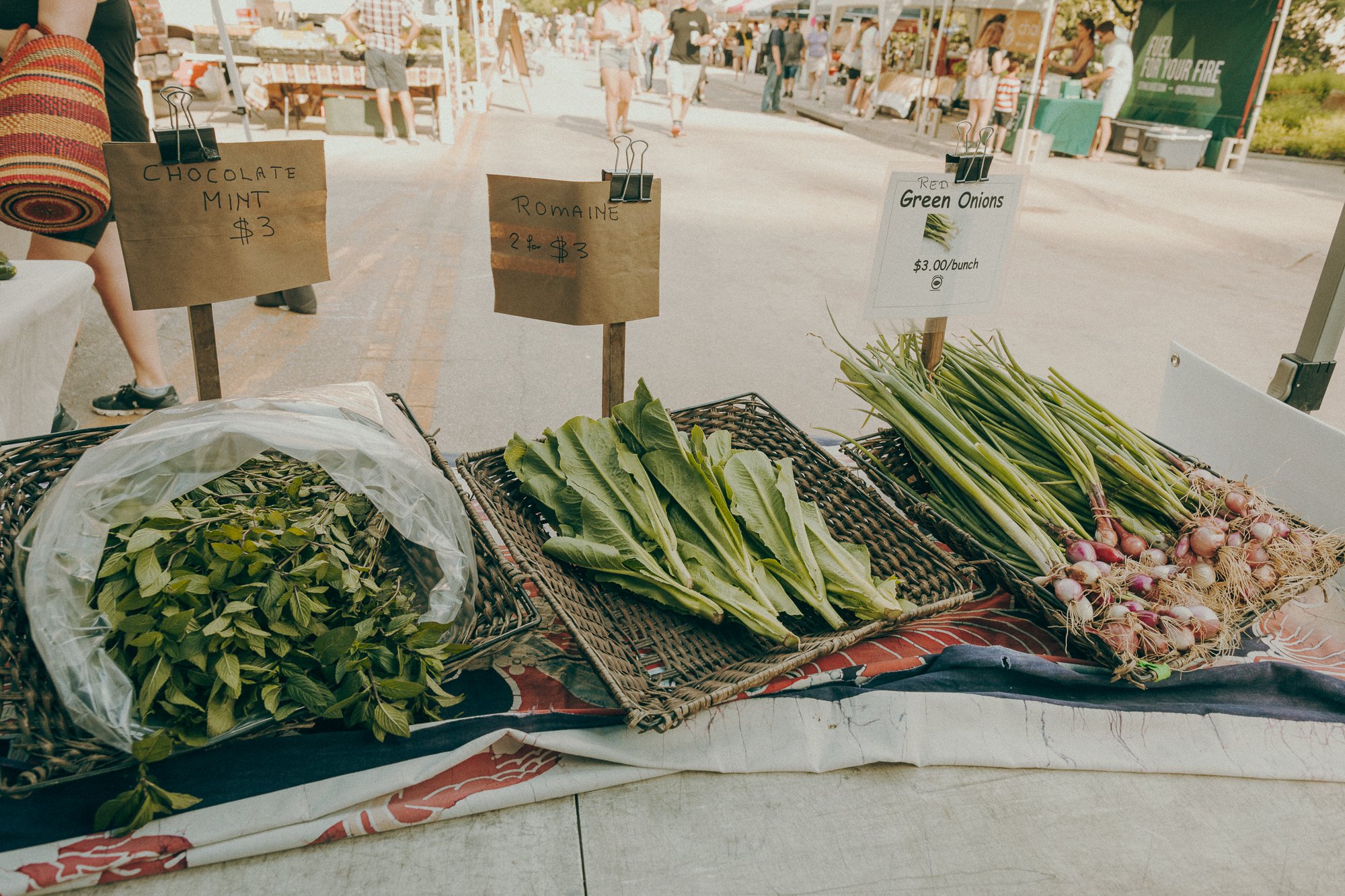 2022.05_Austin_farmers-market-64.jpg