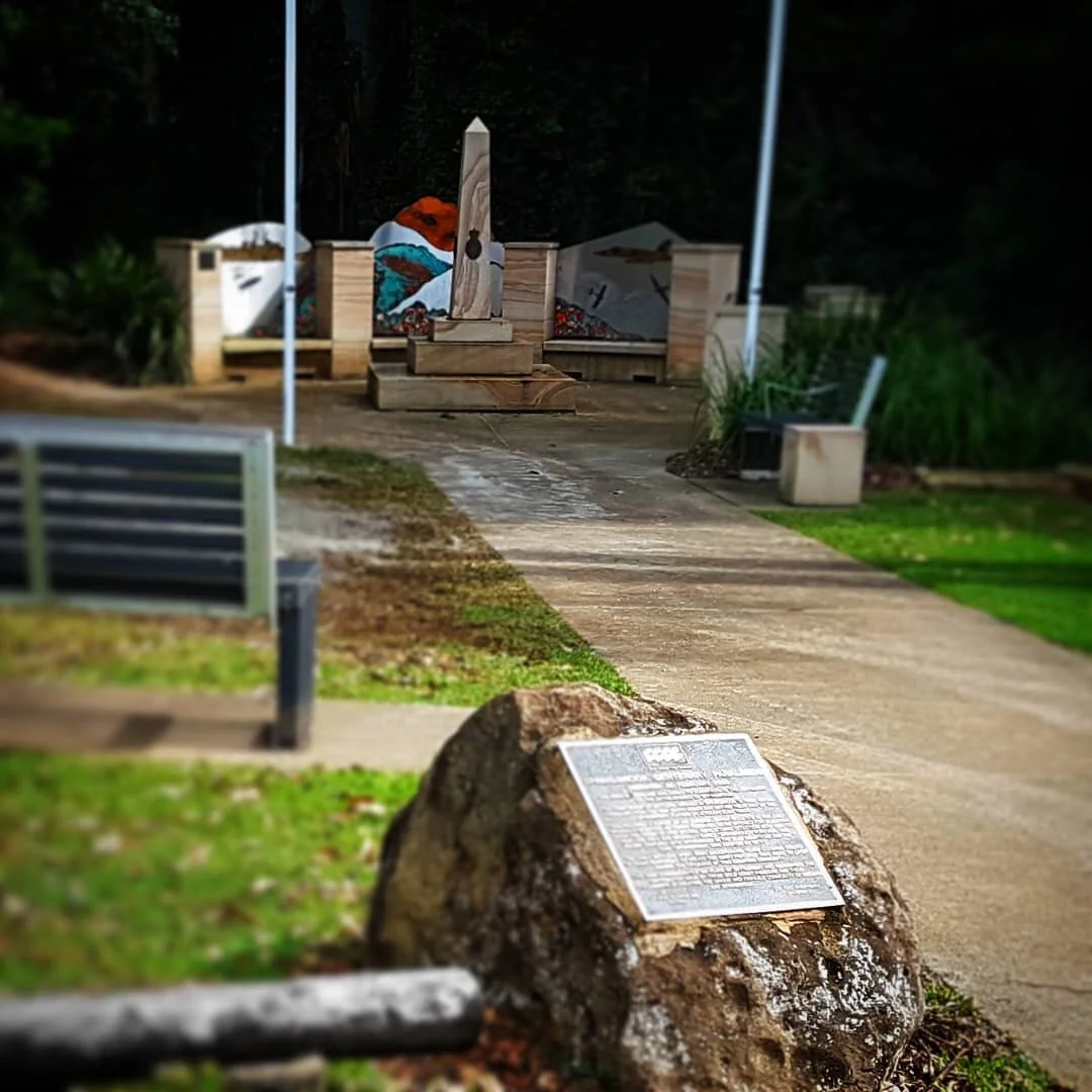 springbrook cenotaph.jpg