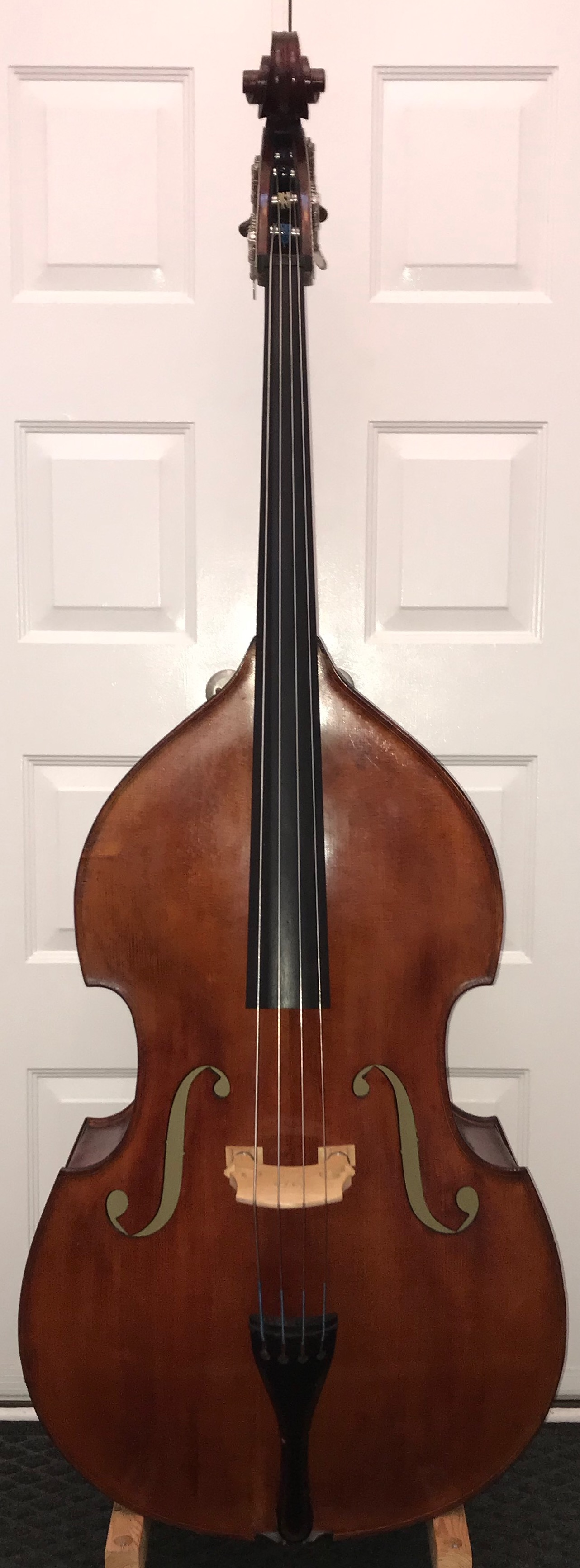 1/2 size Laborie Q model bass
