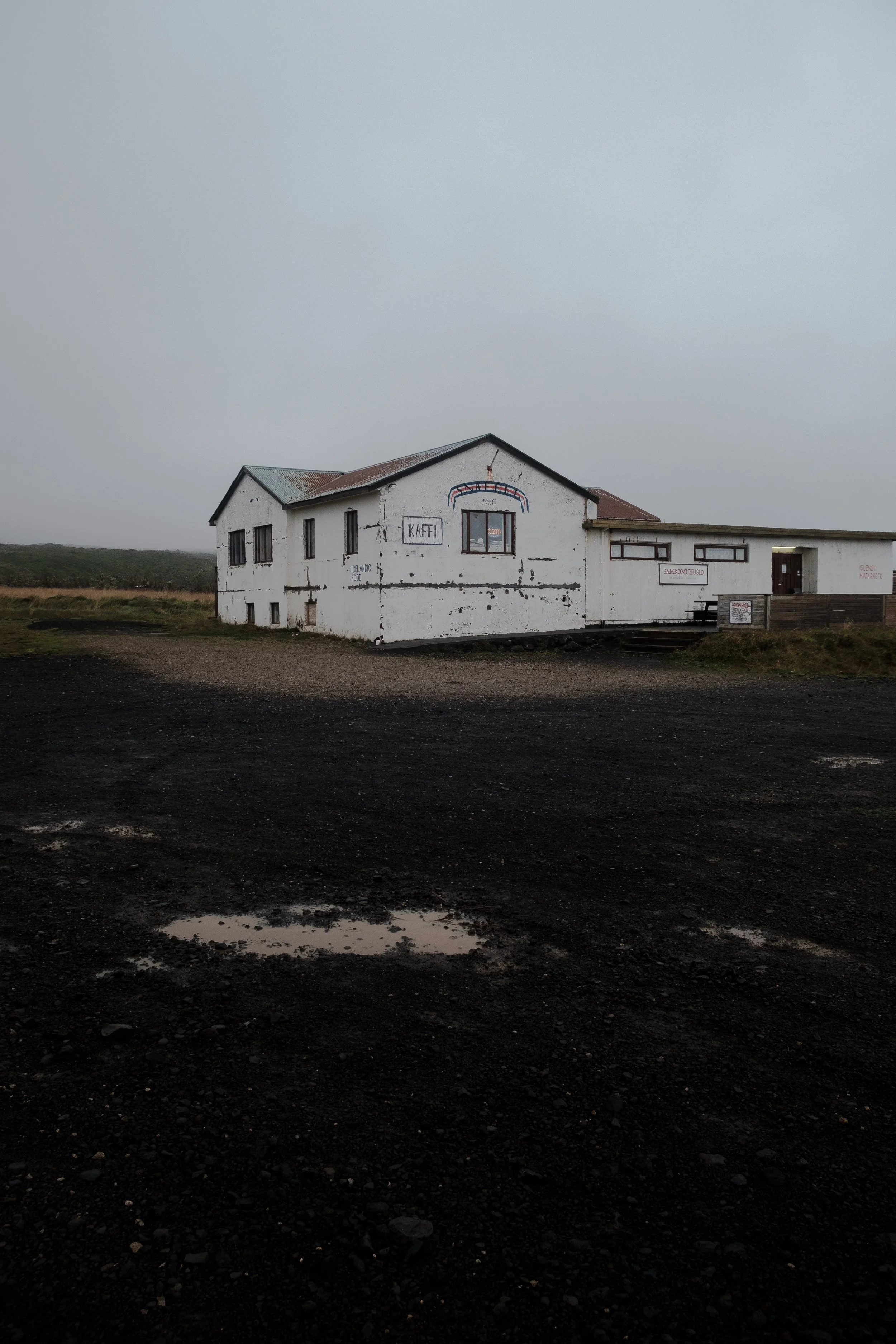 Roadhouse in Iceland close to the coast 