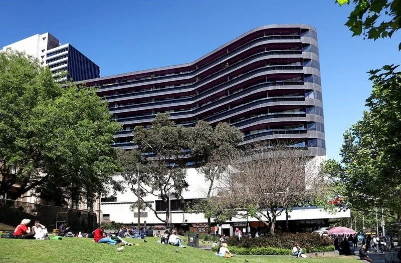 pic1.jpg