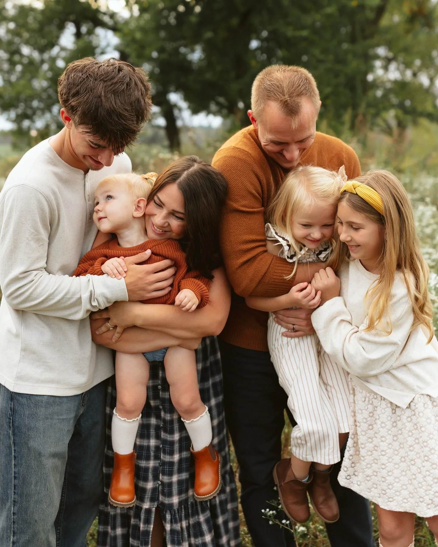 I&rsquo;m in the middle of the craziest time of year and guess what. My camera stopped working. Stay tuned on this episode of WHAT AM I GOING TO DO