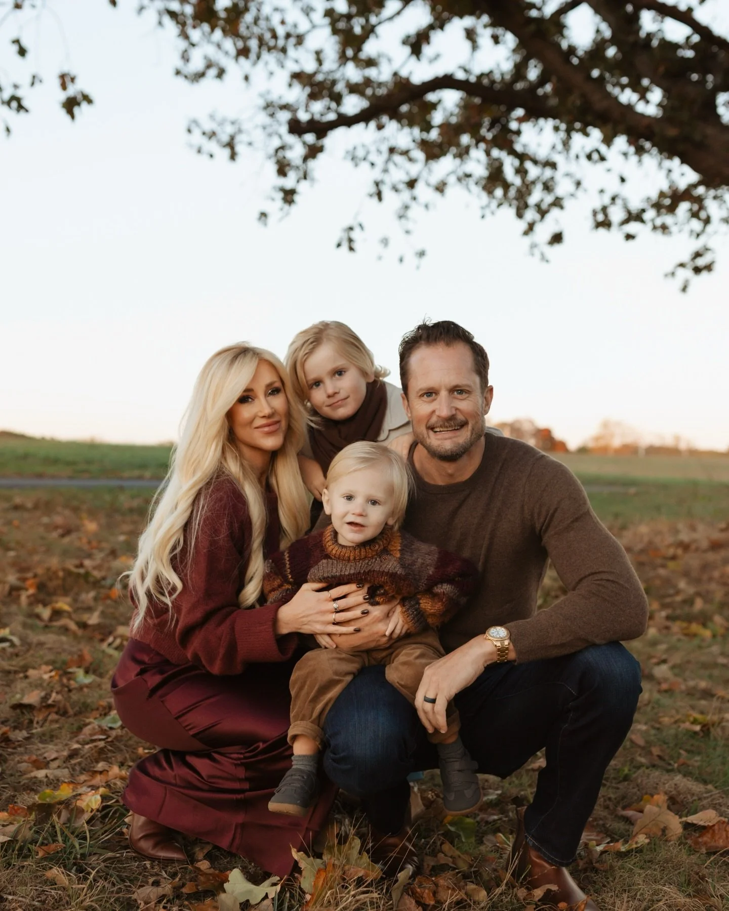 Ok i gotta know, how much is your budget for you kids every Christmas?! Tell me how many kids and ages too!! I&rsquo;m always so curious! I haven&rsquo;t got all my shopping done yet. Going into town is very scary right now 😂😅