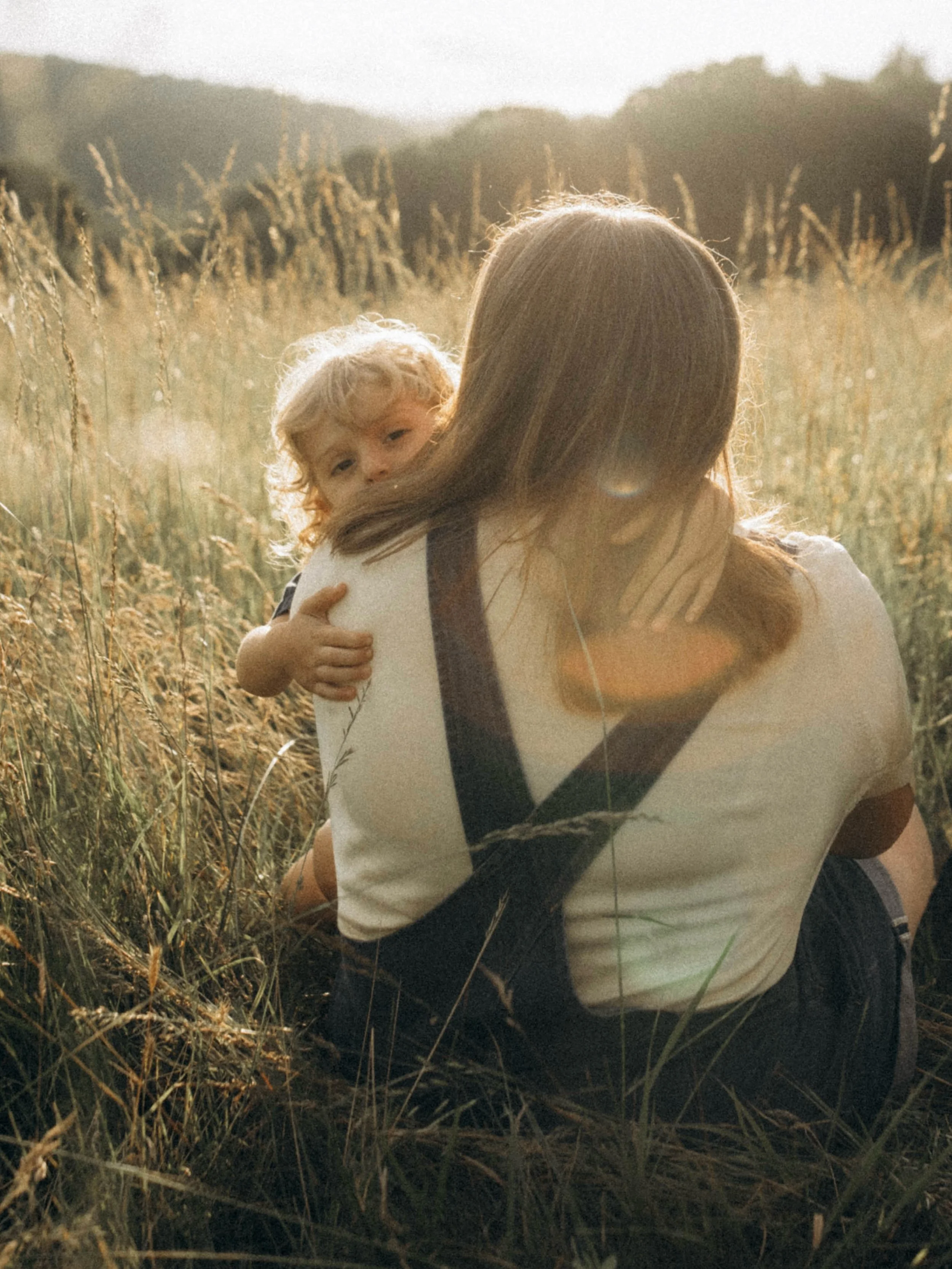 Absolutely adore this family so much 🥰✨ 
.
These photos were taken over an hour from my house.
And I&rsquo;d drive it again tomorrow.

Because every once in a while I pull into a driveway and immediately understand why a family never wants to leave.